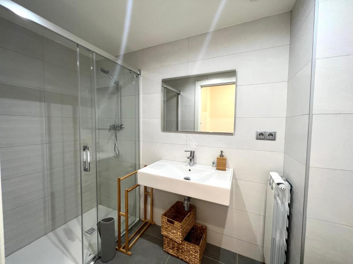 Espot Cowork & Apartments - L'Amfitriona Экстерьер фото